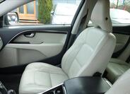 Volvo XC70 11