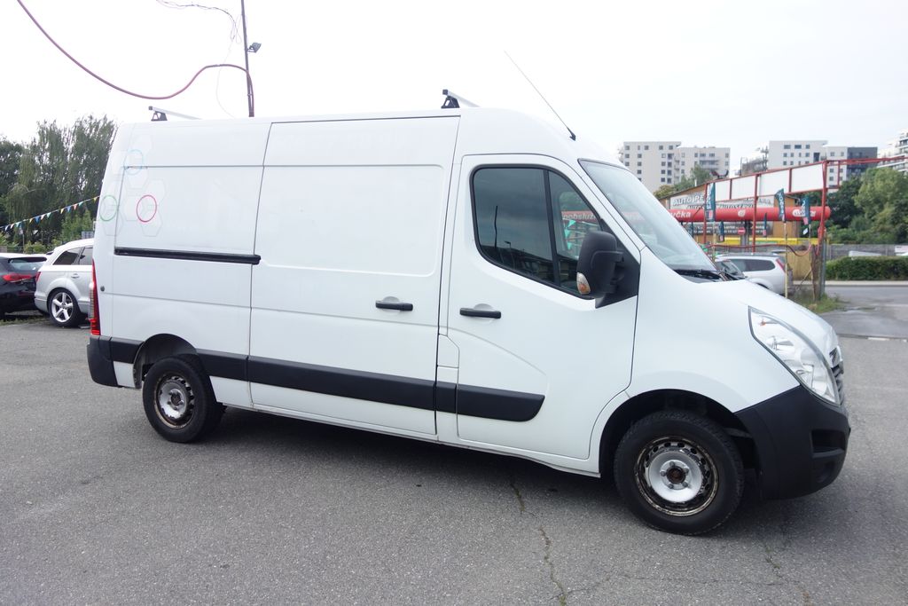 Opel Movano