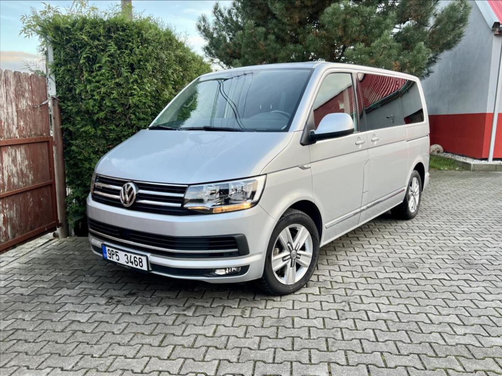 Volkswagen Multivan 1