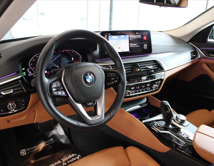 BMW Řada 5 8