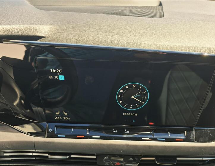 Volkswagen Golf 21