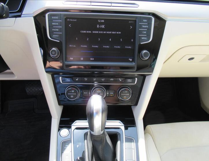 Volkswagen Passat 18