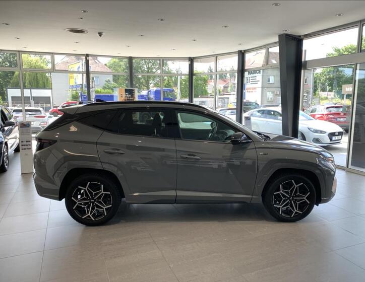 Hyundai Tucson 4