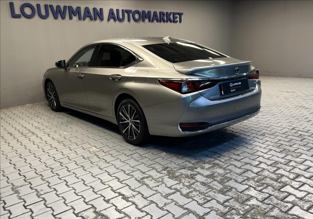 Lexus ES 300h