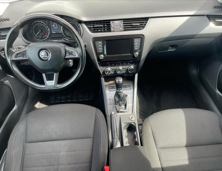 Škoda Octavia 12