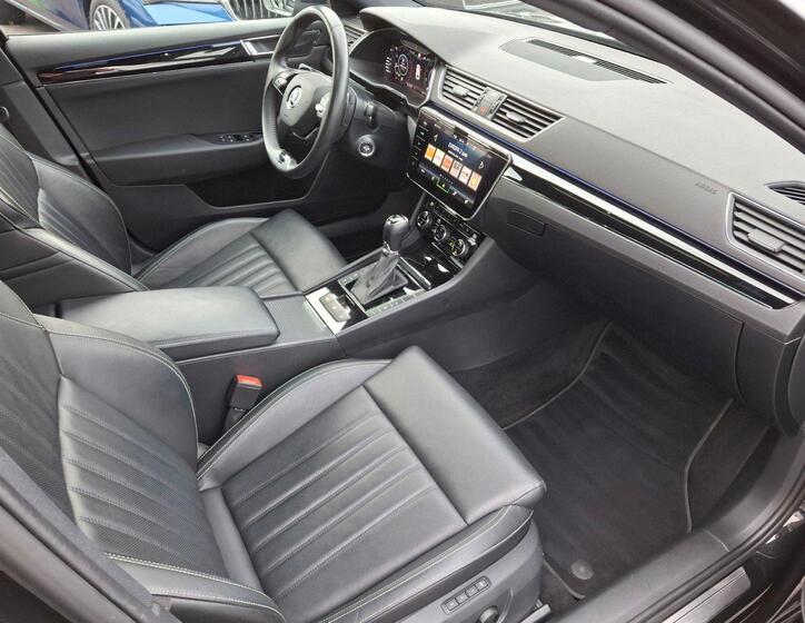 Škoda Superb 14