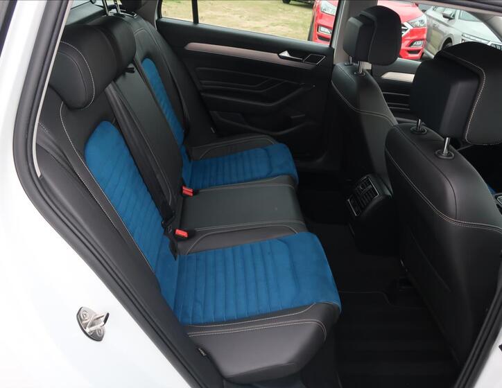 Volkswagen Passat 23