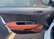 Hyundai i10 20