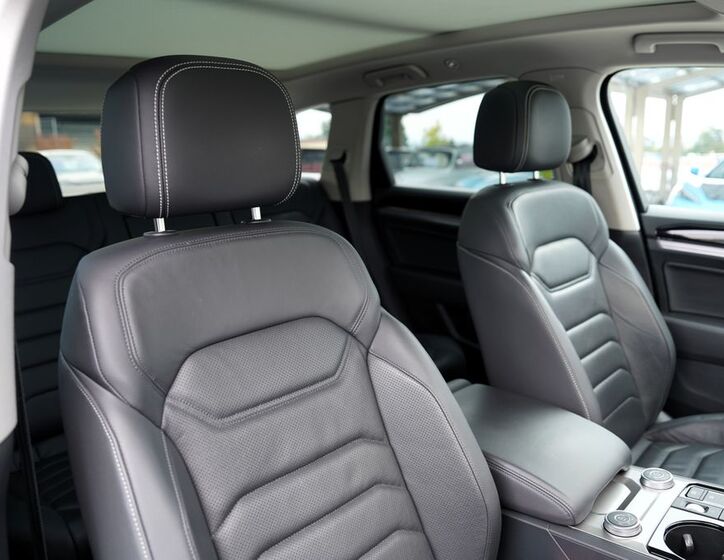 Volkswagen Touareg 33