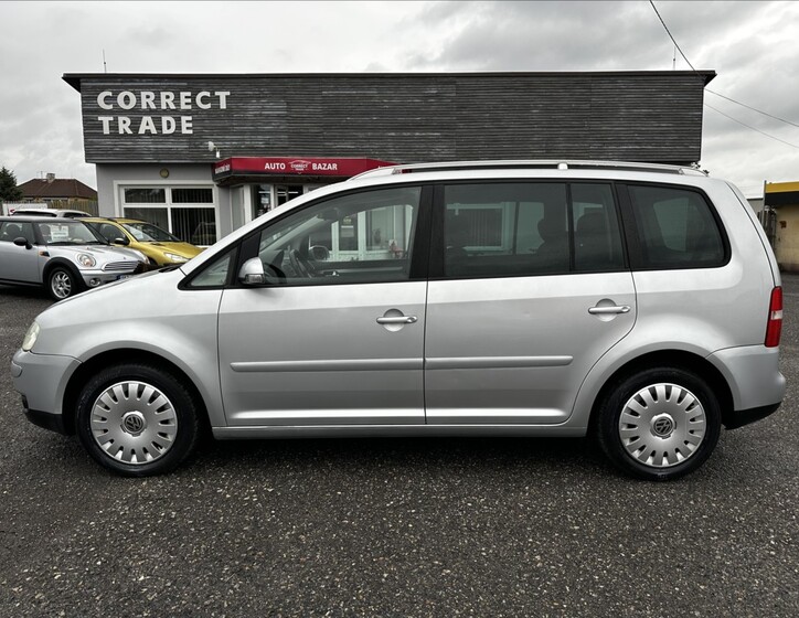 Volkswagen Touran 2