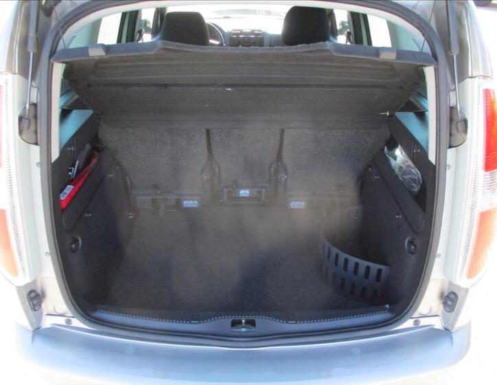 Škoda Roomster 9