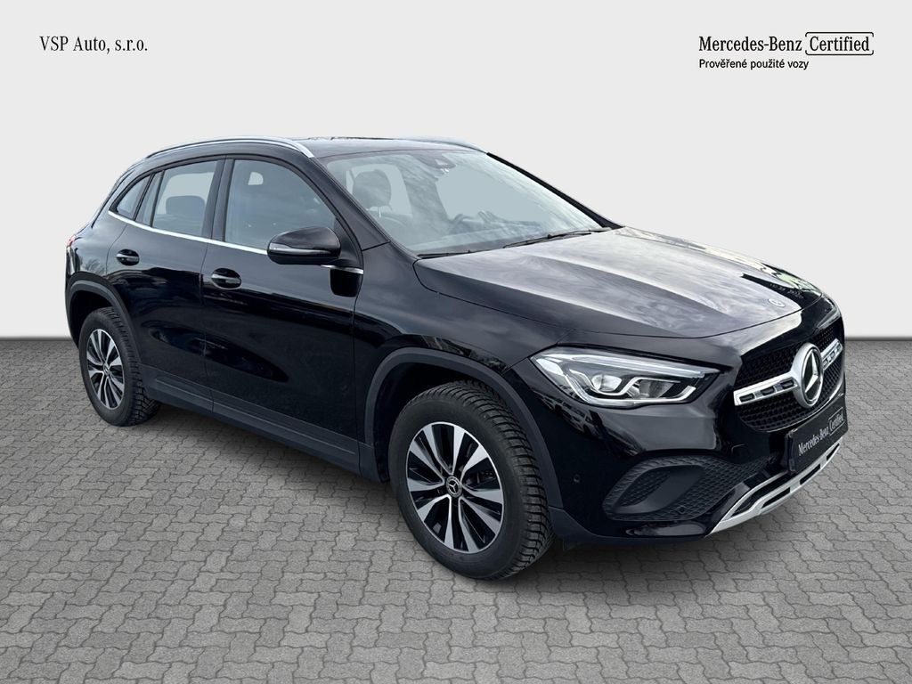 Mercedes-Benz GLA 7