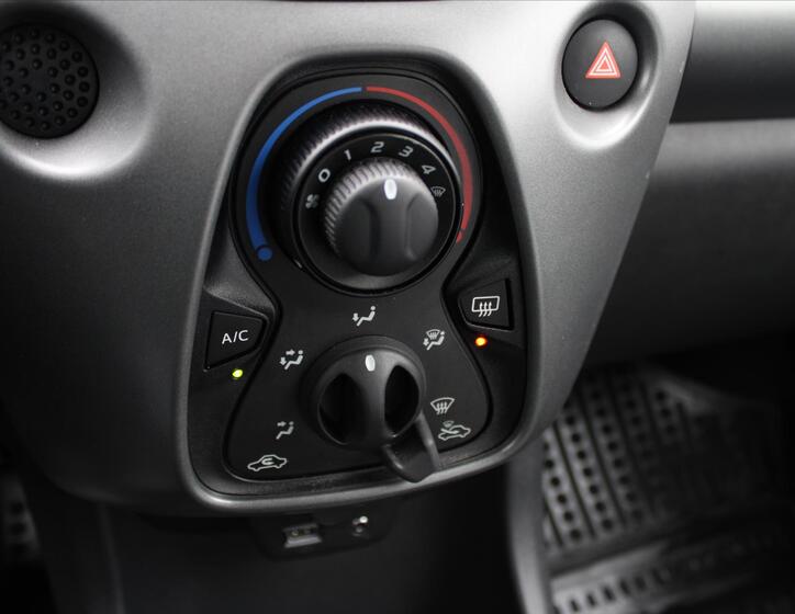 Toyota Aygo 19