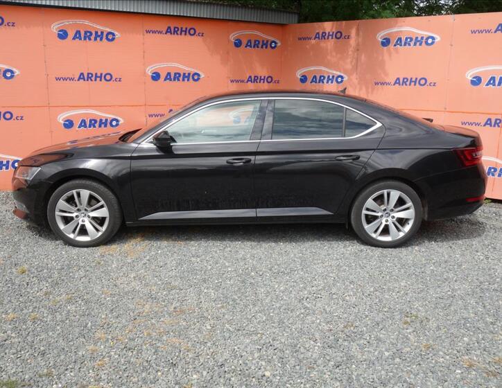 Škoda Superb 4