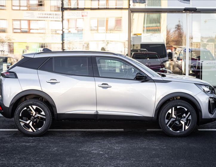 Peugeot 2008 3