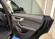 Audi Q8 20