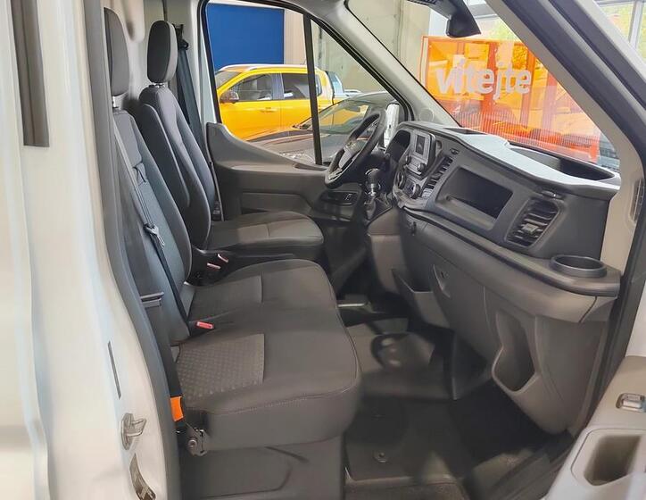 Ford Transit 14