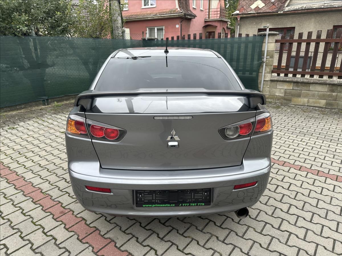 Mitsubishi Lancer