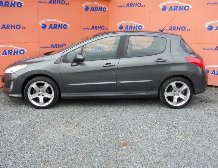 Peugeot 308 4
