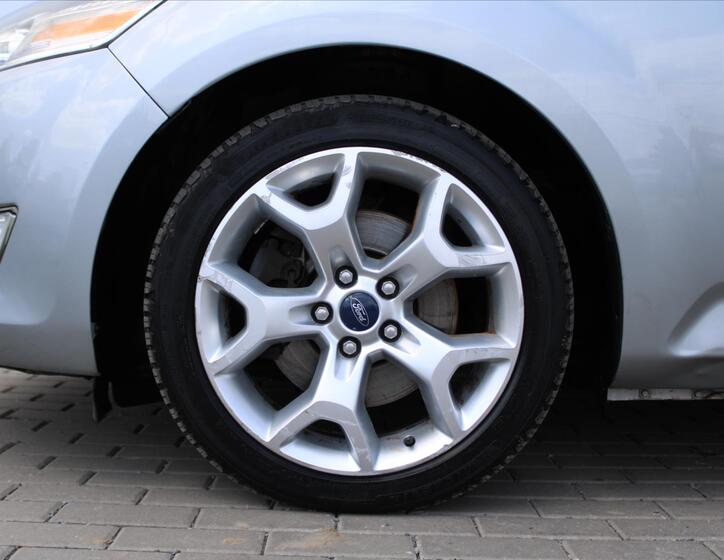 Ford Mondeo 9