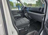 Volkswagen Crafter 9