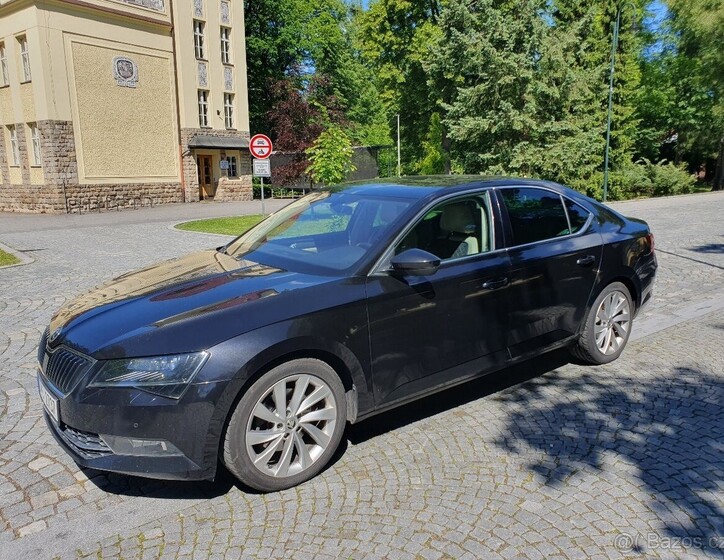 Škoda Superb 8