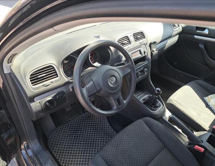 Volkswagen Golf 21