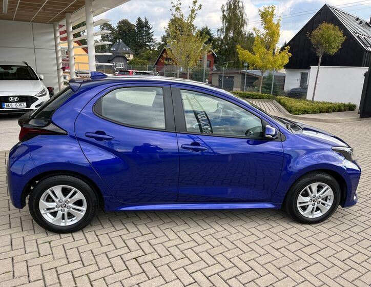 Toyota Yaris 7