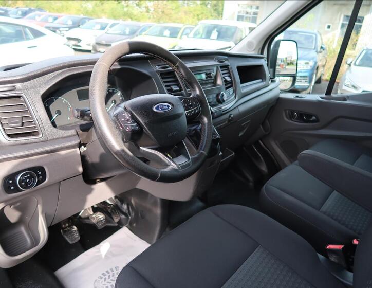 Ford Transit 14