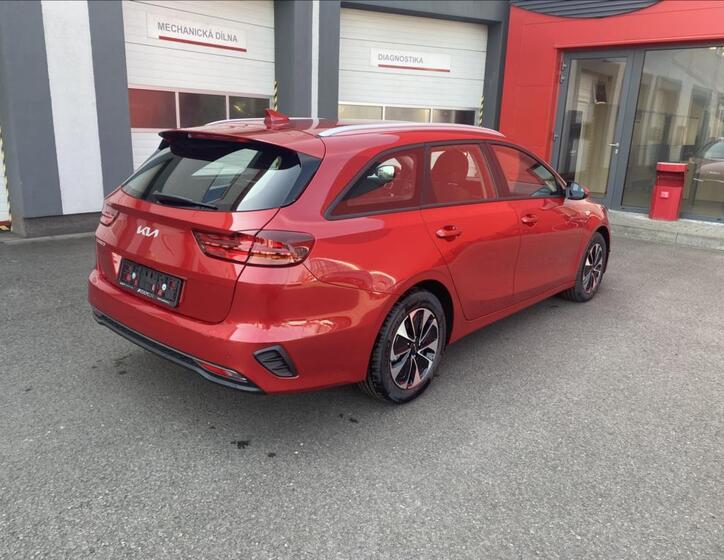 KIA Ceed 5