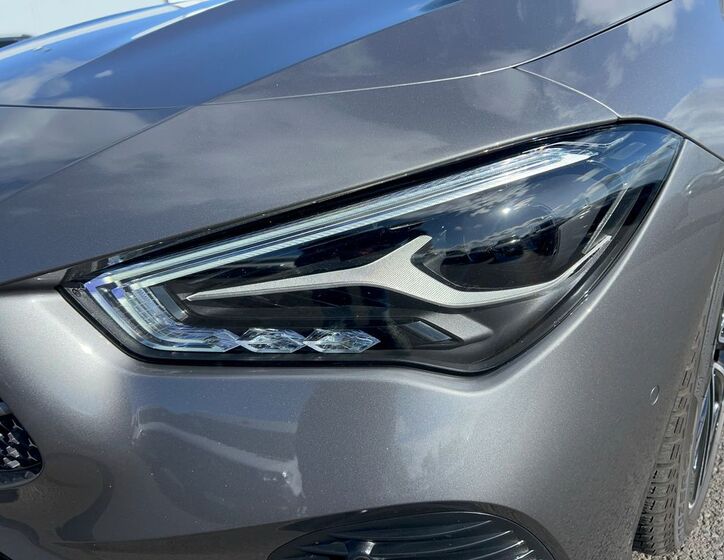 Mercedes-Benz CLA 9
