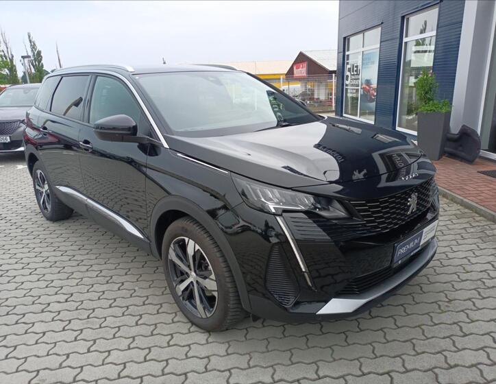 Peugeot 5008 8