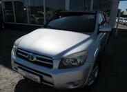 Toyota RAV4 2