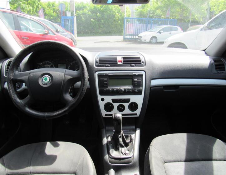 Škoda Octavia 10