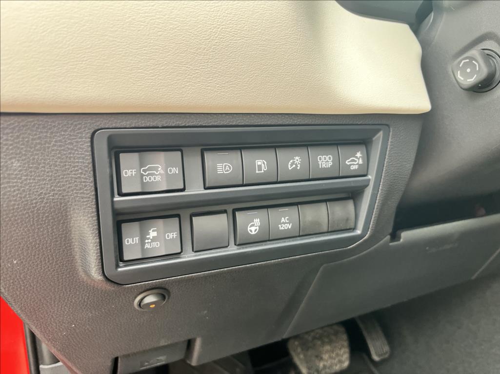 Toyota Sequoia
