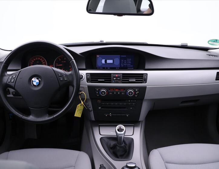 BMW Řada 3 32