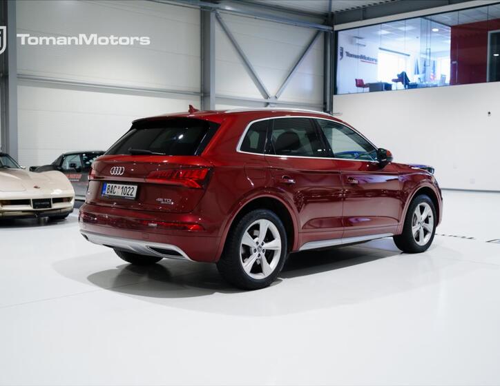 Audi Q5 5