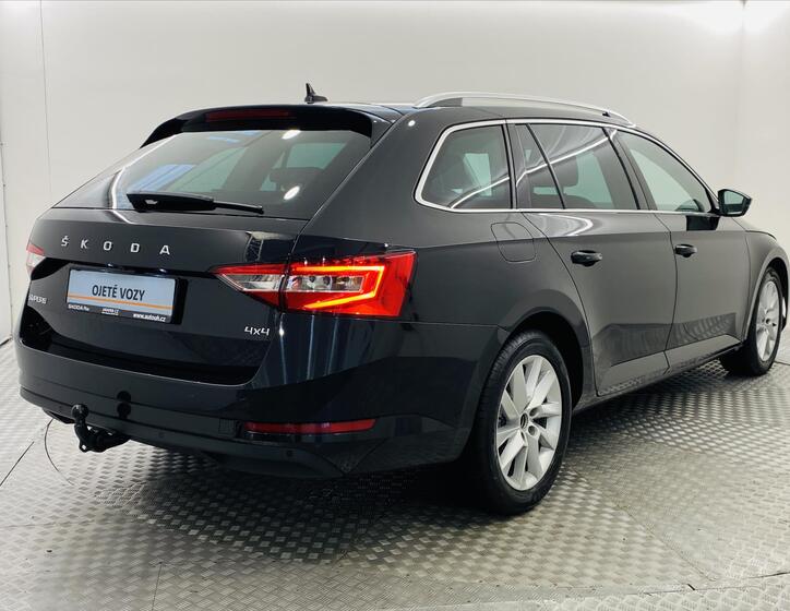 Škoda Superb 2