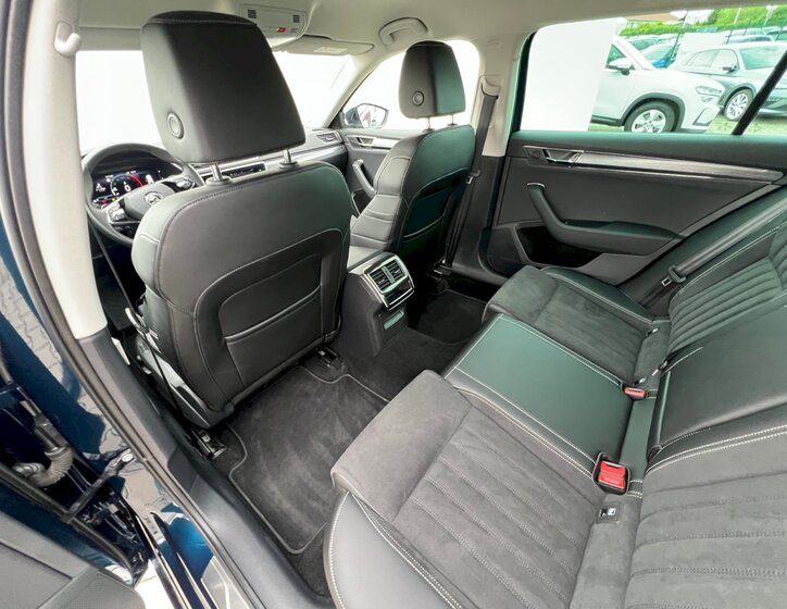 Škoda Superb 16