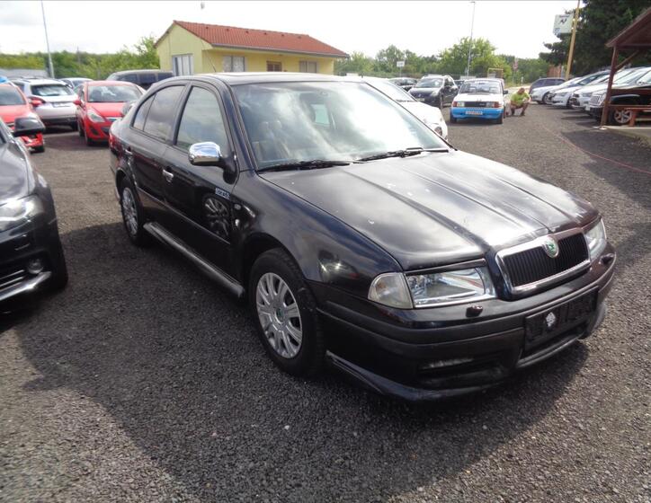 Škoda Octavia 1