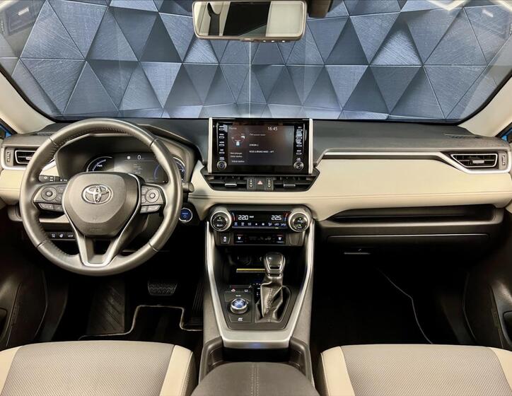 Toyota RAV4 10