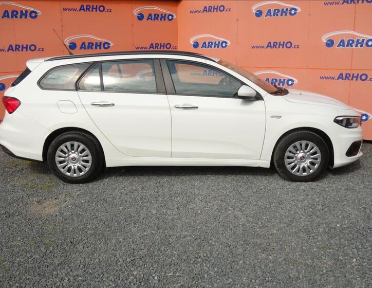 Fiat Tipo 8