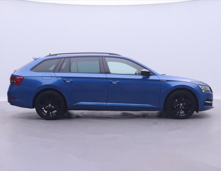 Škoda Superb 8
