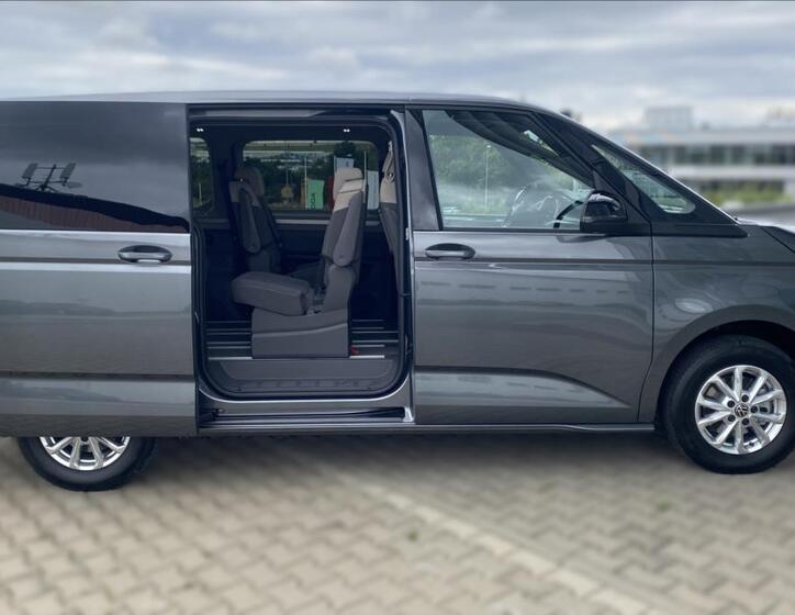 Volkswagen Multivan 2
