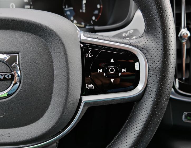 Volvo V90 23