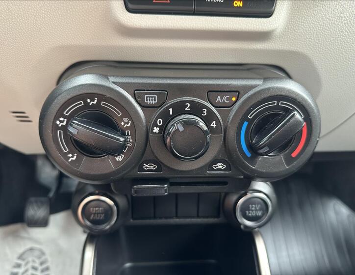 Suzuki Ignis 20