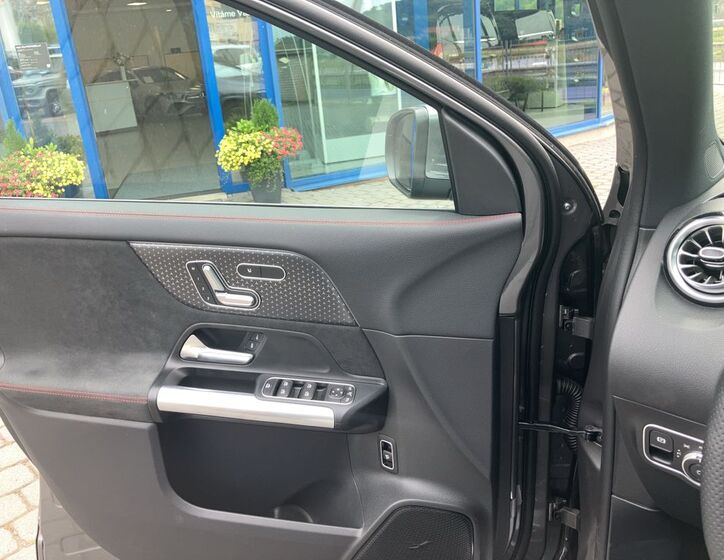 Mercedes-Benz GLA 22