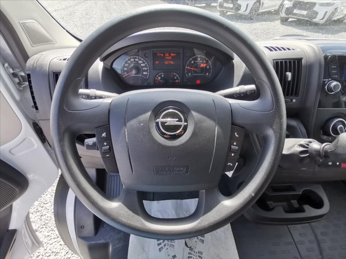 Opel Movano