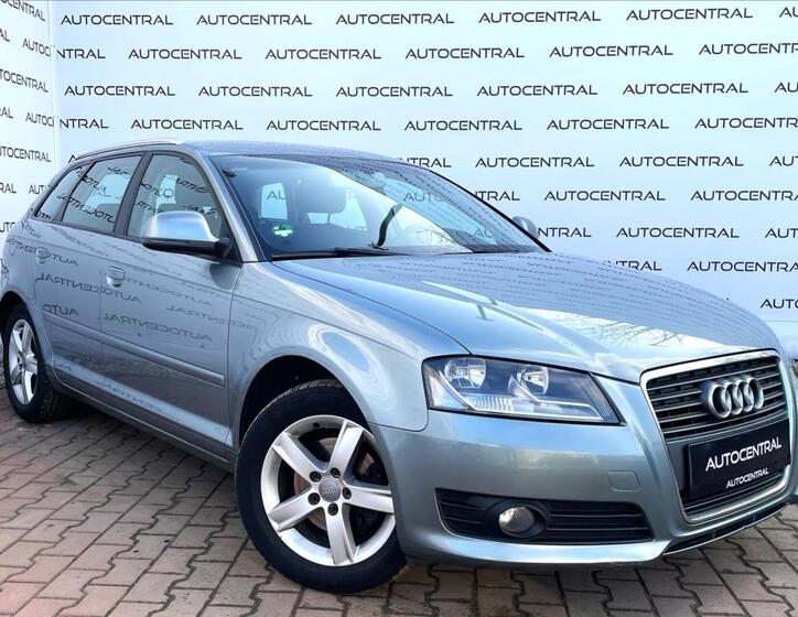 Audi A3 1