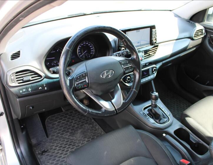 Hyundai i30 10